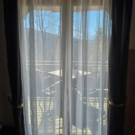 Soul Escape Haven, 10 Km From Center 別荘 Petrovici