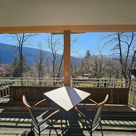 Soul Escape Haven, 10 Km From Center Holiday home Petrovici